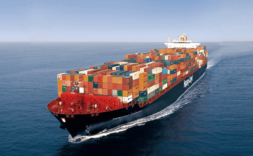 Navios carregados com contêineres de mercadorias, representando transporte internacional e logística de importação e exportação