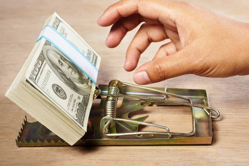 Ilusão do ganho rápido no empreendedorismo com promessa de lucro fácil